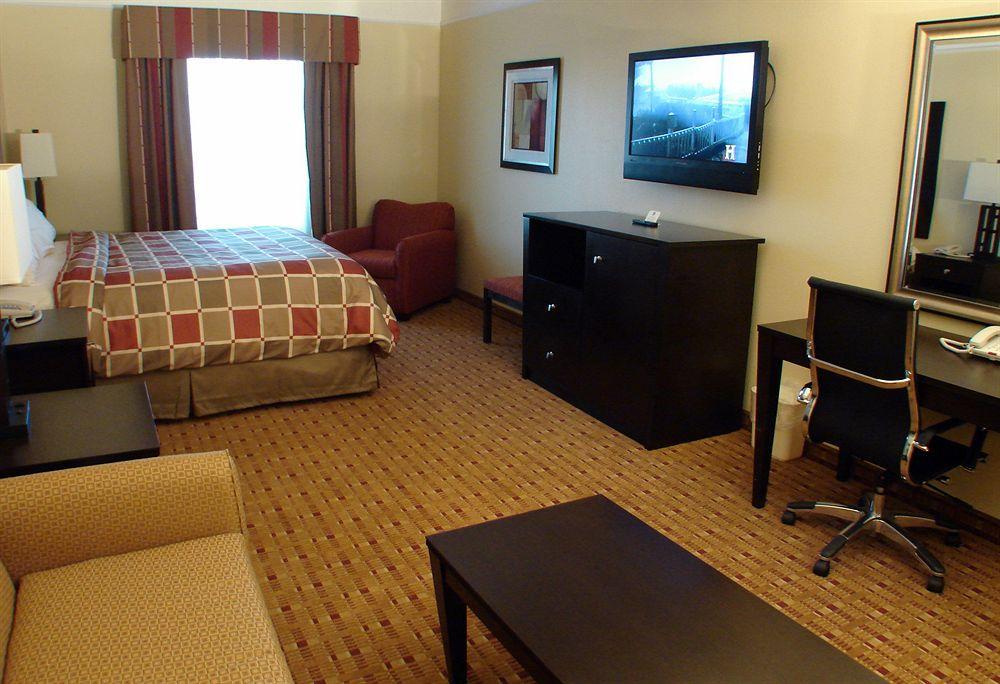 Super 8 By Wyndham Hidalgo At La Plaza Mall & Mcallen Airport Esterno foto