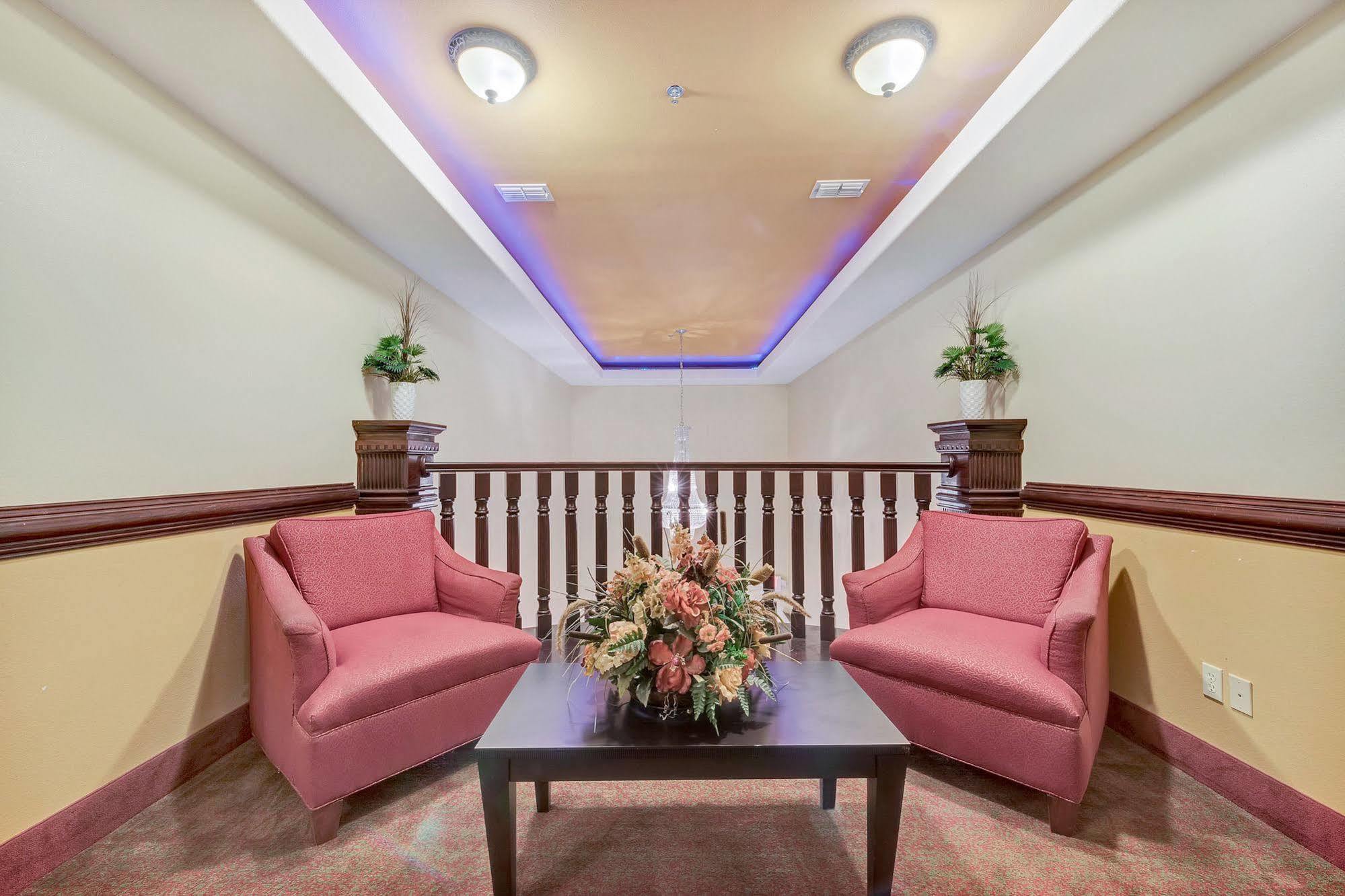Super 8 By Wyndham Hidalgo At La Plaza Mall & Mcallen Airport Esterno foto