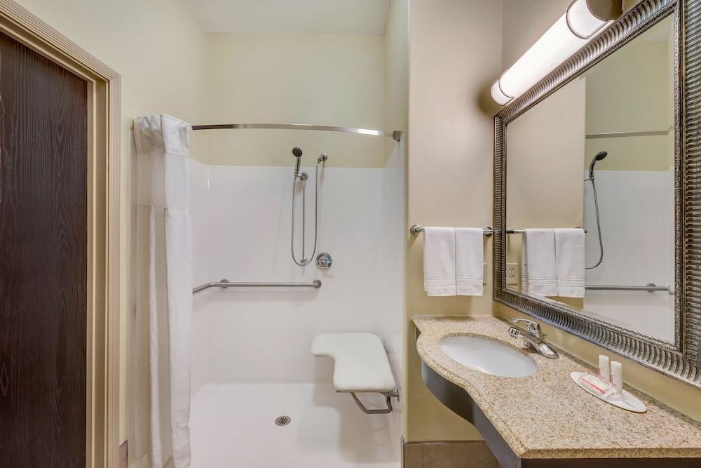 Super 8 By Wyndham Hidalgo At La Plaza Mall & Mcallen Airport Esterno foto